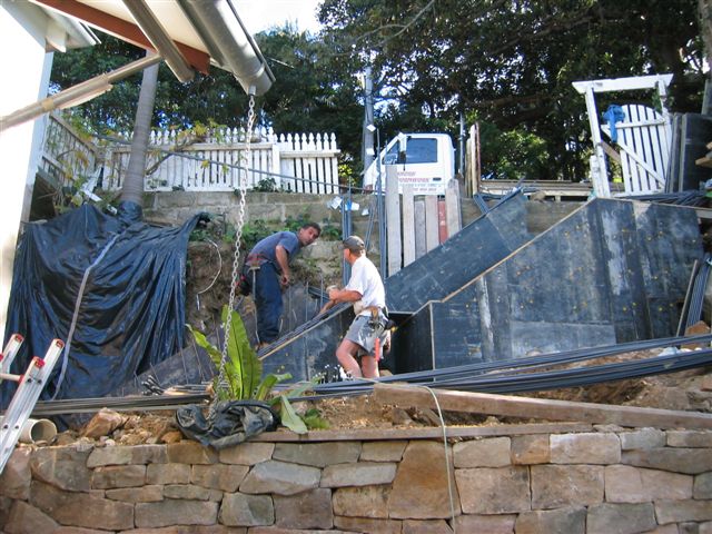 Schalung für Treppe mit Natursteinverkleidung