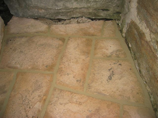 Natursteinboden im Mosaik verlegt (Detail)