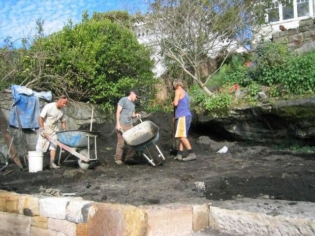 Natursteinmauer für Terrasse